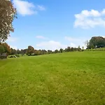 بيت للعطل In Bullingen With Garden *