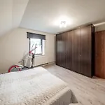 In Bullingen With Garden