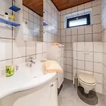 In Bullingen With Garden بيت للعطل *