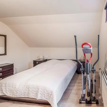 In Bullingen With Garden Ferienhaus Büllingen