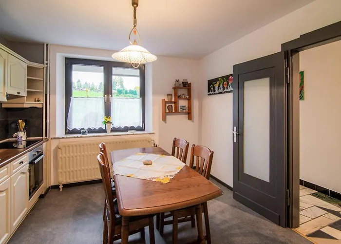 In Bullingen With Garden Bullange