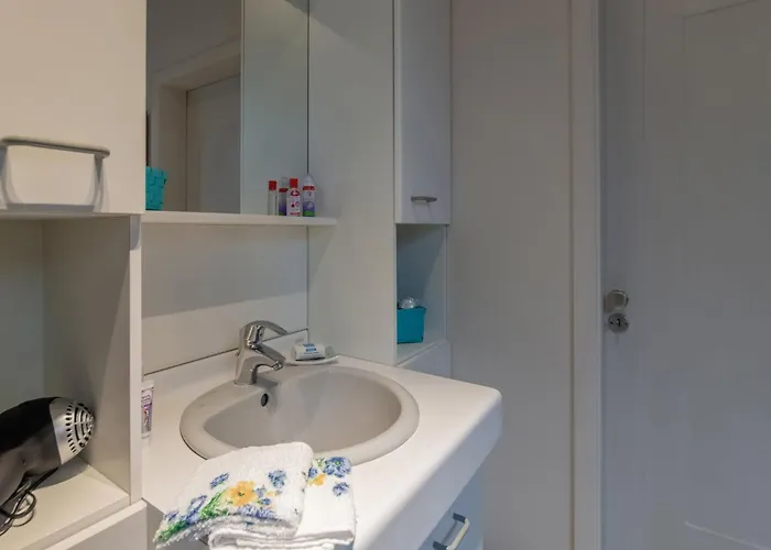 In Bullingen With Garden *