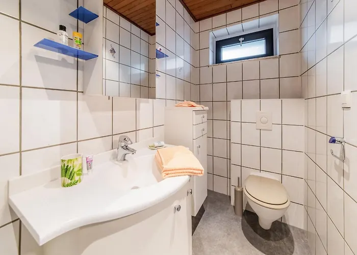 In Bullingen With Garden Nyaraló *