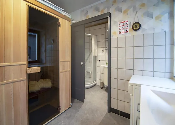 In Bullingen With Garden